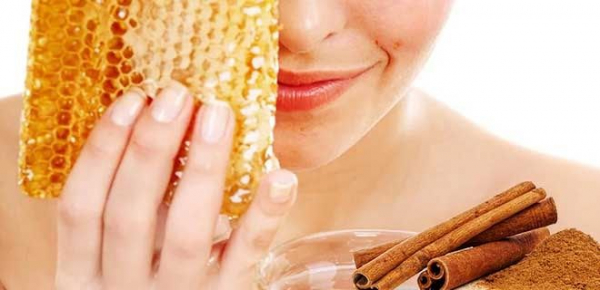 Маска из меда и корицы для лица
